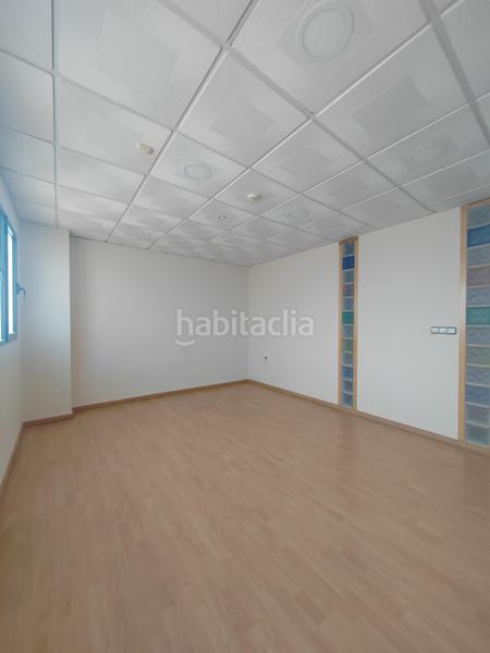 Foto ce95a58a-fab1-44ae-a5ce-5927dc8098ab. Miete geschäftsraum in Hospital Jaén