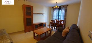 Location Appartement à San Bartolomé - Millán de Priego. Se alquila piso de dos dormitorios con dos baños en zona jardini