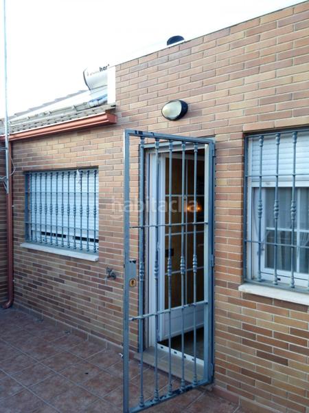 Foto d4f72573-b66e-4a1b-a6bf-35fa2c9bb49c. House with heating parking in Renfe - Bulevar 1ª y 2ª Fase Jaén