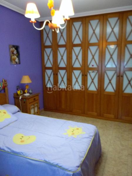 Foto e2f557f1-69a2-4726-86c8-fbc75753b05b. House with heating parking in Renfe - Bulevar 1ª y 2ª Fase Jaén