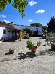 Casa a Arcos de la Frontera. Casa en venta en alrededores, 8 dormitorios.