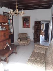 Xalet a Arcos de la Frontera. Chalet en venta en casco antiguo, 6 dormitorios.