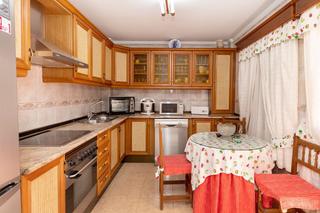 Casa adossada a Arcos de la Frontera. Adosado en venta en las canteras, 5 dormitorios.