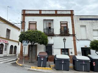 Casa a Arcos de la Frontera. Casa en venta en barrio bajo.