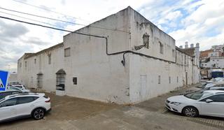 Terreny residencial a Arcos de la Frontera. Solar en venta en barrio bajo.