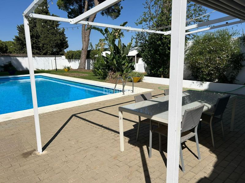 Foto 6d9921e3-3b15-407c-92e4-5cc6f6ee2217. Masia a Arcos de la Frontera