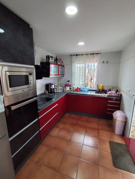 Foto fc8ca9f9-730c-487e-80ee-7114895e94e8. Casa adossada amb aparcament a Arcos de la Frontera