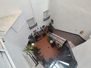 Haus in Arcos de la Frontera. Casa en venta en casco antiguo, 5 dormitorios.