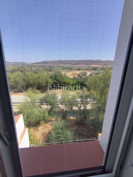 Foto f8d6f95e-c1c7-4840-a82a-5d0931dfd6b5. Casa adossada amb aparcament a Arcos de la Frontera