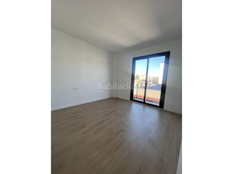 Foto 238408af-9c28-45f5-9bff-182bbc059cef. Flat with heating pool in Centre Granollers