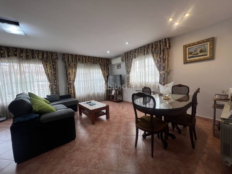 Foto 0b864c44-16fb-46fb-85c0-96af98ca351e. Casa amb calefacció aparcament a Can bassa Granollers