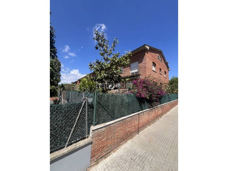 Foto 9713f65d-f7e9-4546-bbea-5f52712872d7. Casa amb calefacció aparcament a Can bassa Granollers