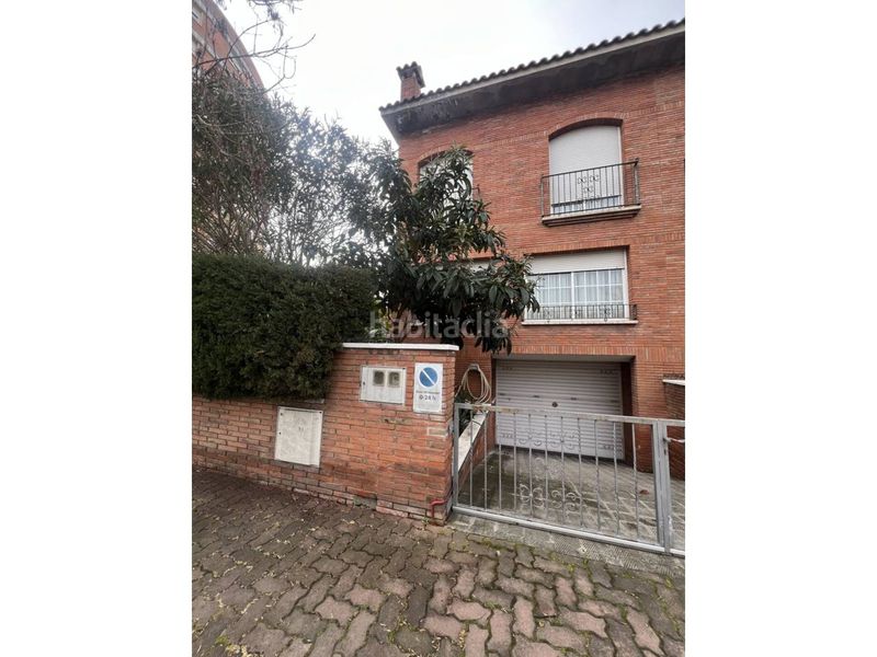 Foto a612f179-92a9-4c06-aeaa-d05650e2b26e. Casa amb calefacció aparcament a Can bassa Granollers