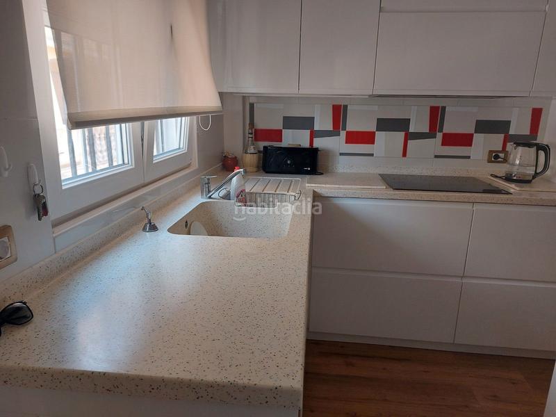 Foto 138eb1ae-c254-45a9-888a-3af90531b998. Casa adosada en avinguda científic avel·li corm 21 adosado esquinero de 5 dormitorios en cami la mar en Moncofa