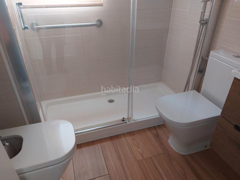 Foto 598b25ee-3ff9-4576-8ece-9ef715a40273. Casa adosada en avinguda científic avel·li corm 21 adosado esquinero de 5 dormitorios en cami la mar en Moncofa