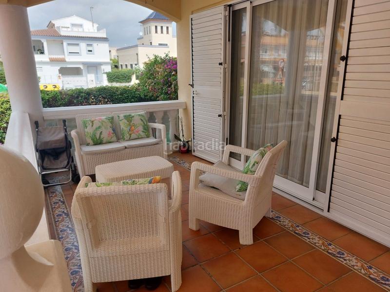 Foto 72f0641d-9485-4f08-898d-31d812f487c2. Casa adosada en avinguda científic avel·li corm 21 adosado esquinero de 5 dormitorios en cami la mar en Moncofa