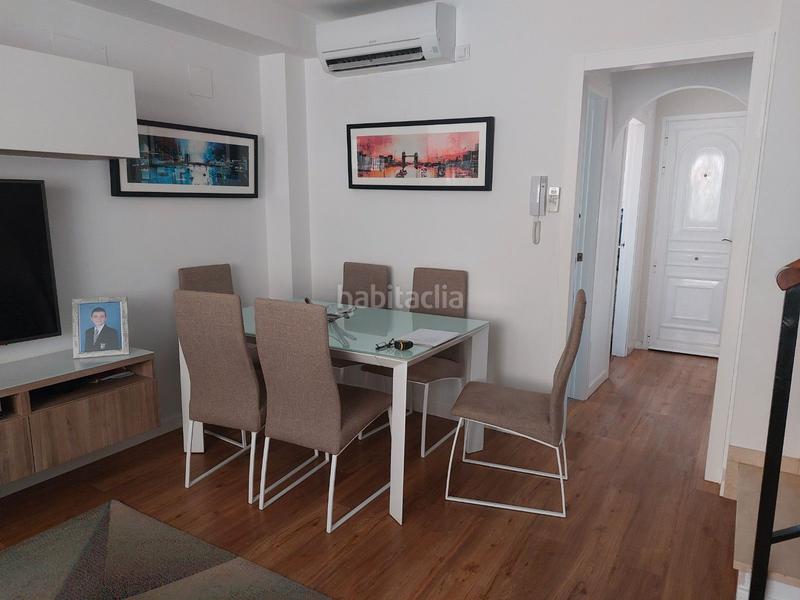 Foto 942bfadb-dc58-4152-9d75-b5f9ca5445ef. Casa adosada en avinguda científic avel·li corm 21 adosado esquinero de 5 dormitorios en cami la mar en Moncofa