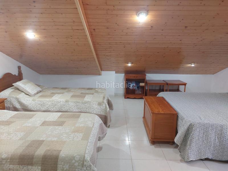 Foto d4957220-b6bd-41c3-89d4-fe903742602a. Casa adosada en avinguda científic avel·li corm 21 adosado esquinero de 5 dormitorios en cami la mar en Moncofa
