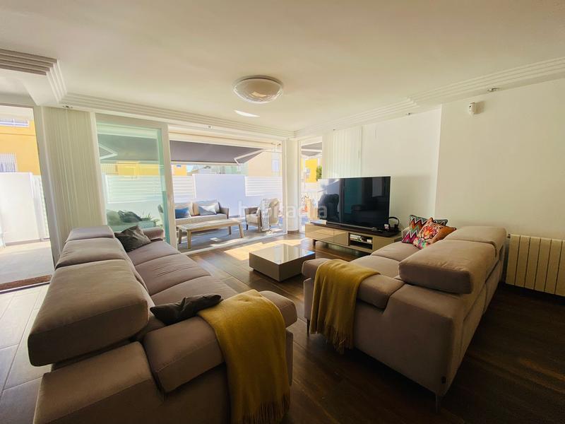 Foto d3decdc2-ba47-49be-bdb9-685576c9ea87. Casa adosada en carrer orpesa 98 ocasion. casa adosada esquinera en venta en la playa con 5 dormitorios en Moncofa