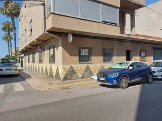 Planta baixa a Carrer d'ausiàs march 6. Ocasion, planta baja en moncofa pueblo, exterior de 3 dormitorio