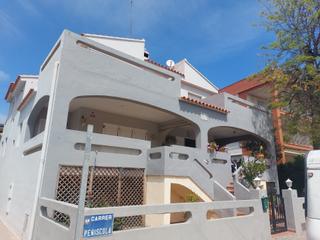 Xalet a Carrer peñíscola 1. Ocasion casa unifamiliar pareada en venta en  la playa de moncof