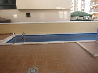 Piccolo appartamento in Carrer els jardins 13. Ocasion apartamento en venta de 2 dormitorios con piscina en la