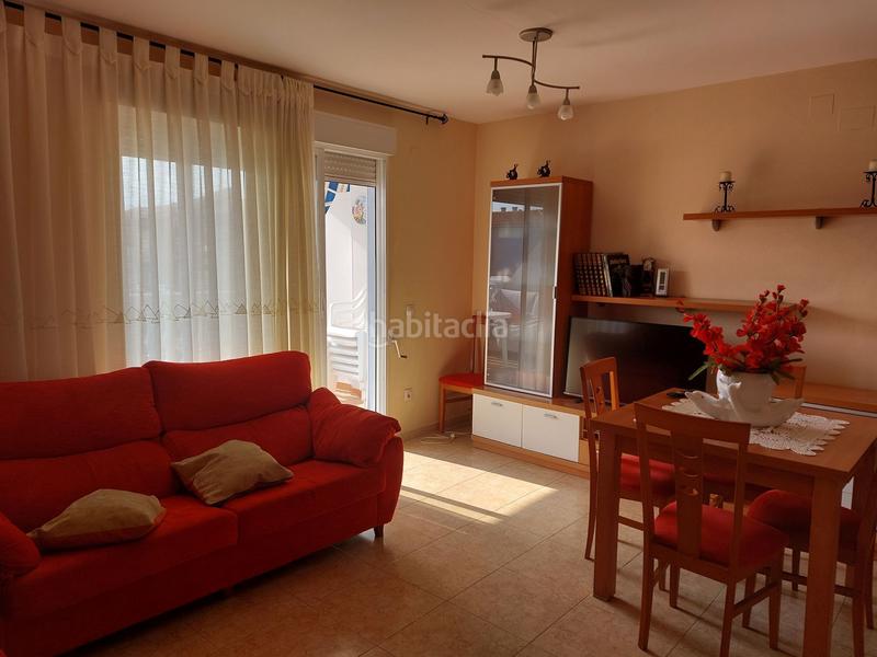 Foto 723ec3ac-47eb-422f-a9c1-8d4005f54f6c. Apartamento en carrer benicàssim 20 apartamento en la playa , cerca del mar de 3 dormitorios en Moncofa