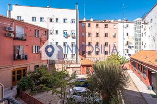 Pis  Calle de miguel servet