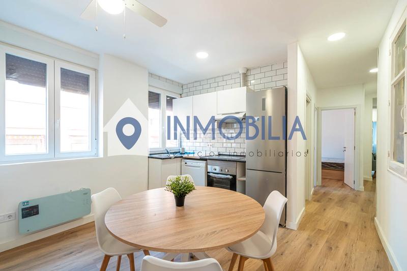 Foto fb7fbf49-eeec-49e5-a032-2f0760471f6f. Appartement avec chauffage dans Valdeacederas Madrid