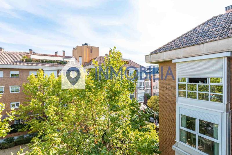 Foto 45c02e3d-291a-4d70-8ad5-9b7ff0774139. Appartamento con riscaldamento piscina in Corralejos-Campo de las Naciones Madrid