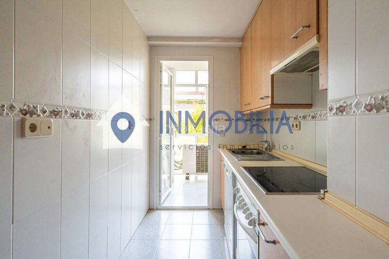 Foto b1f5ad54-1a25-418f-85f9-9e69d604788d. Appartamento con riscaldamento piscina in Corralejos-Campo de las Naciones Madrid