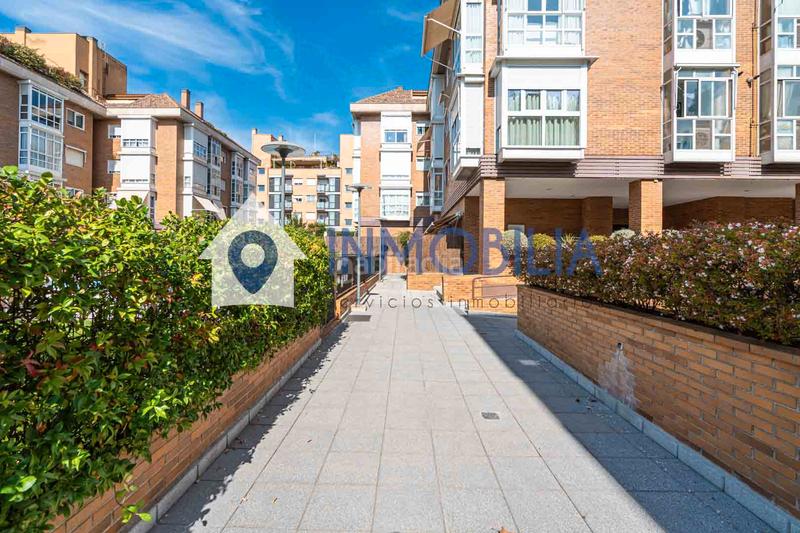 Foto c1a429cd-152d-4ddb-a7c8-8983893e4406. Appartamento con riscaldamento piscina in Corralejos-Campo de las Naciones Madrid