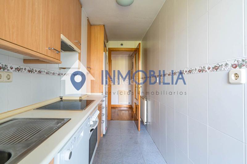 Foto 416d7d76-bb98-4d91-909f-9f492d0bacee. Flat with heating pool in Corralejos-Campo de las Naciones Madrid