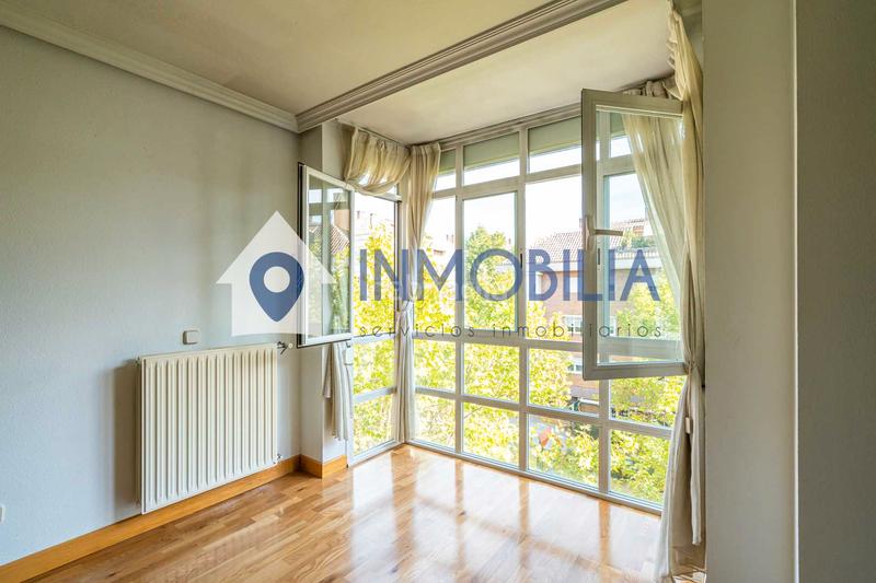 Foto 42dd3aef-baa1-4ad0-ad9e-9fdea5241722. Flat with heating pool in Corralejos-Campo de las Naciones Madrid