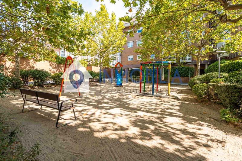 Foto 689a7bb0-1c75-4373-9334-61701b93433d. Flat with heating pool in Corralejos-Campo de las Naciones Madrid