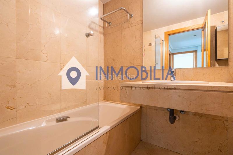 Foto c80e2f11-eab9-4fff-af3e-1184adb4c689. Flat with heating pool in Corralejos-Campo de las Naciones Madrid