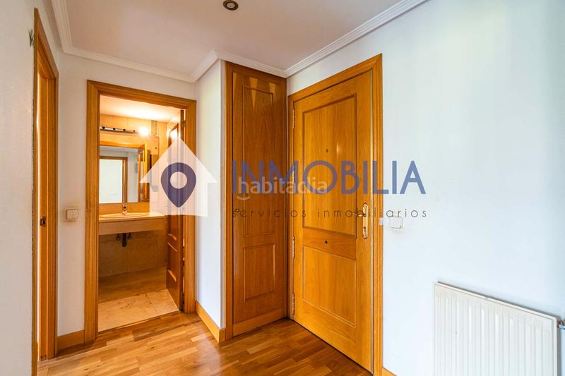 Foto c5858972-c6c8-4bbf-a5ae-9ca38afbbed7. Piso en Corralejos-Campo de las Naciones Madrid