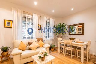 Etagenwohnung in Avenida de Menéndez Pelayo