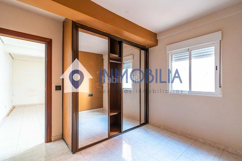 Foto bf69f6b0-3019-4d77-802e-937956b0cbe9. Piso en Salvador Madrid