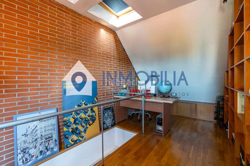 Foto 248001f3-2662-4168-87f4-aac2e6167908. Penthouse with heating parking in Imperial Madrid