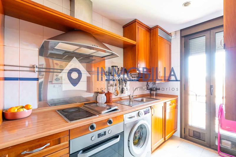 Foto 4e1a5927-8365-47a1-b01c-78044a0b4c41. Penthouse with heating parking in Imperial Madrid