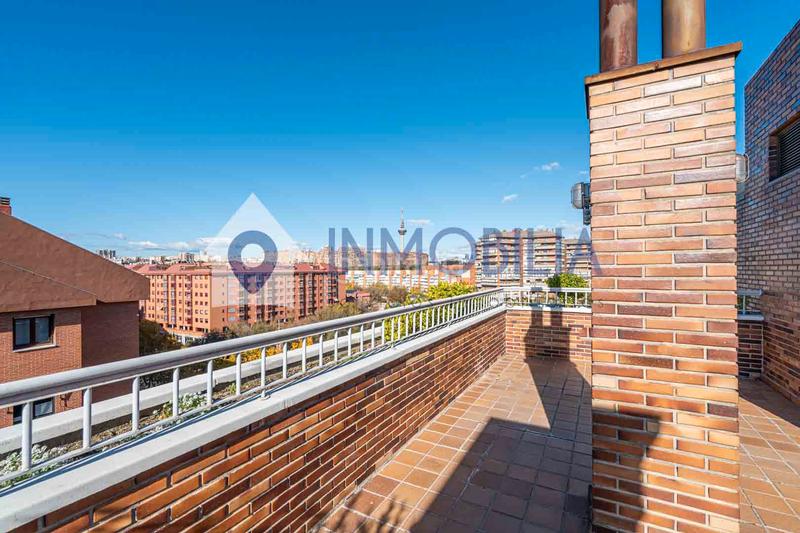 Foto ef1b9d57-6f4f-4ca6-b33f-de8d484258a6. Attique avec chauffage piscine dans Media Legua Madrid