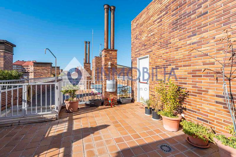 Foto f7dfd51b-6590-4259-8bd6-1871593c2434. Attique avec chauffage piscine dans Media Legua Madrid