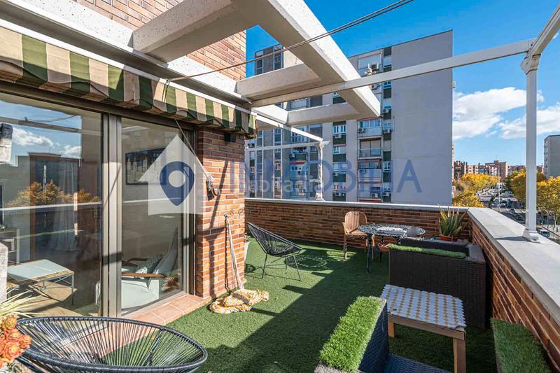 Foto 898d967d-5d4c-4db0-8e7d-56edbd849c52. Dachwohnung mit heizung pool in Media Legua Madrid