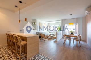 Flat in Calle Embajadores