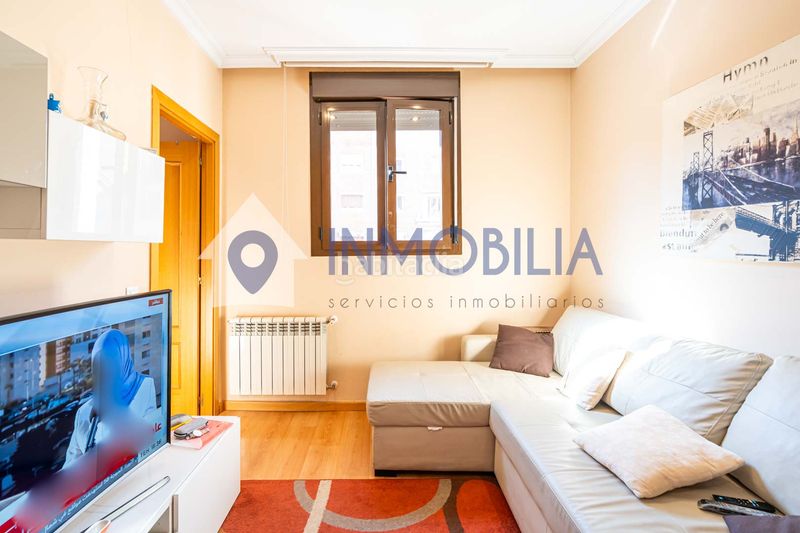 Foto 9094631b-8d24-4000-bb6e-28258aaca1d3. Pis amb calefacció a Cortes-Huertas Madrid