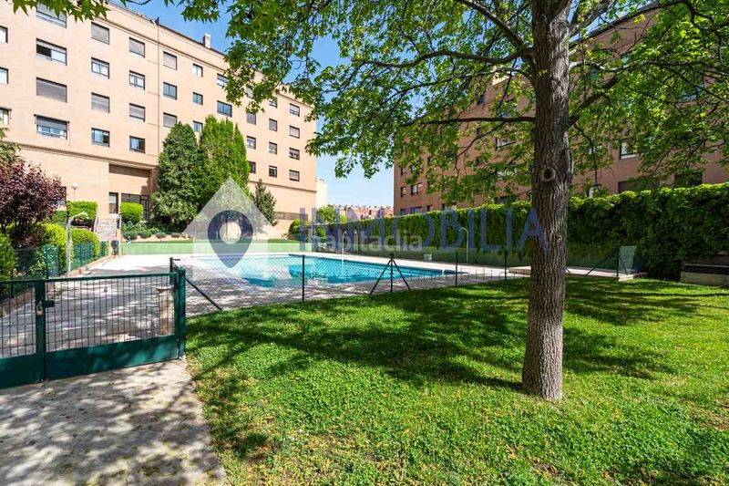 Foto 2cb7bef8-2c1e-4fb6-a15e-fe507fa32191. Àtic amb calefacció piscina a Conde Orgaz - Piovera Madrid