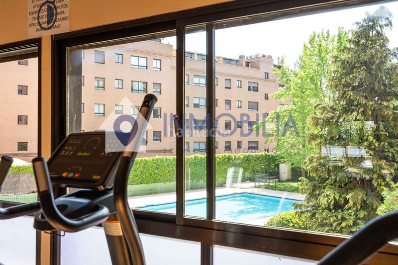 Foto 4bff055f-e67a-4c22-a33a-977fb1490ab9. Àtic amb calefacció piscina a Conde Orgaz - Piovera Madrid