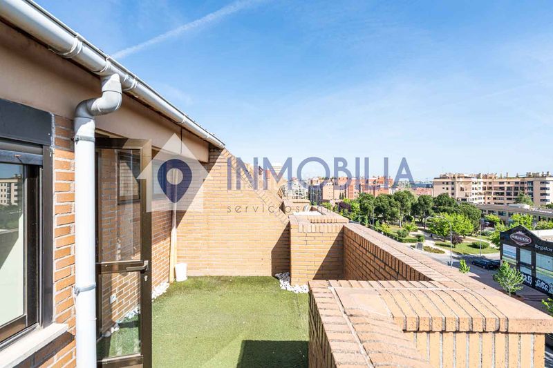 Foto bc4a13d8-54dc-4bd1-adfc-44197fb54587. Àtic amb calefacció piscina a Conde Orgaz - Piovera Madrid