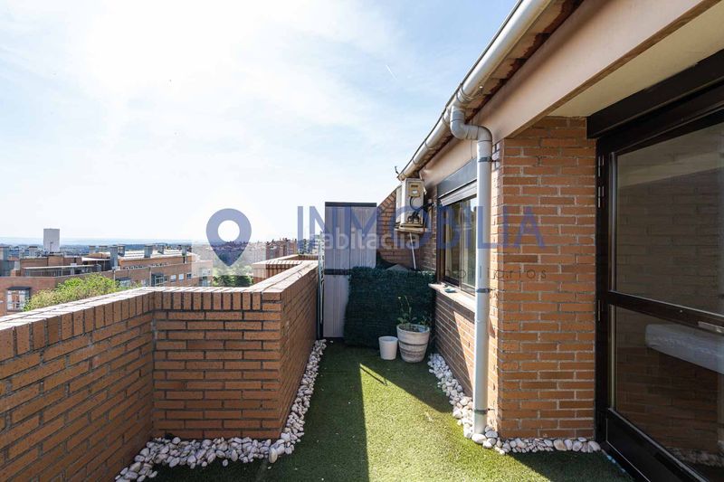 Foto d30b06c0-1c53-438b-84f3-4ab09c135e3d. Àtic amb calefacció piscina a Conde Orgaz - Piovera Madrid